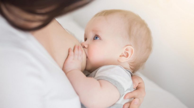 5 Useful Feeding Tips for New Parents